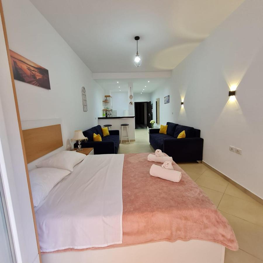 Studio By The Beach - Vlorë 外观 照片