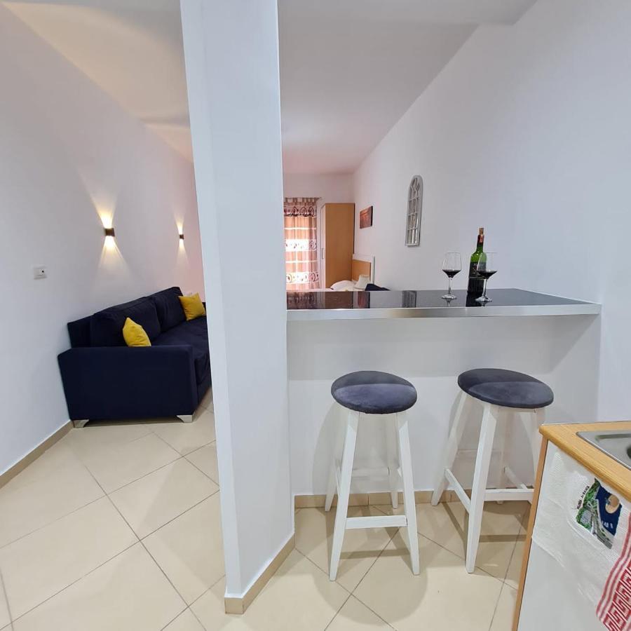 Studio By The Beach - Vlorë 外观 照片