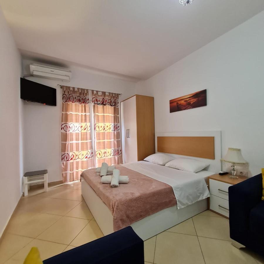 Studio By The Beach - Vlorë 外观 照片