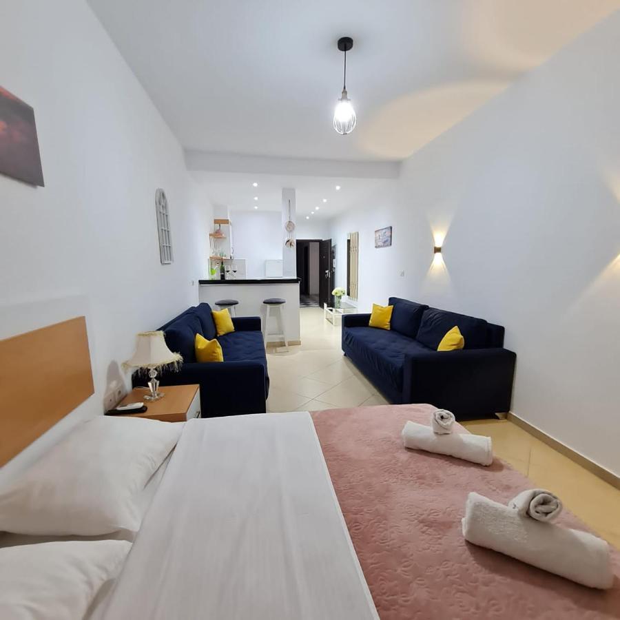 Studio By The Beach - Vlorë 外观 照片