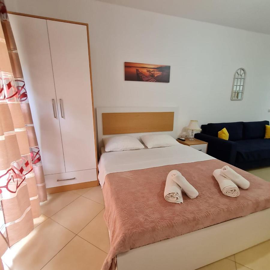 Studio By The Beach - Vlorë 外观 照片
