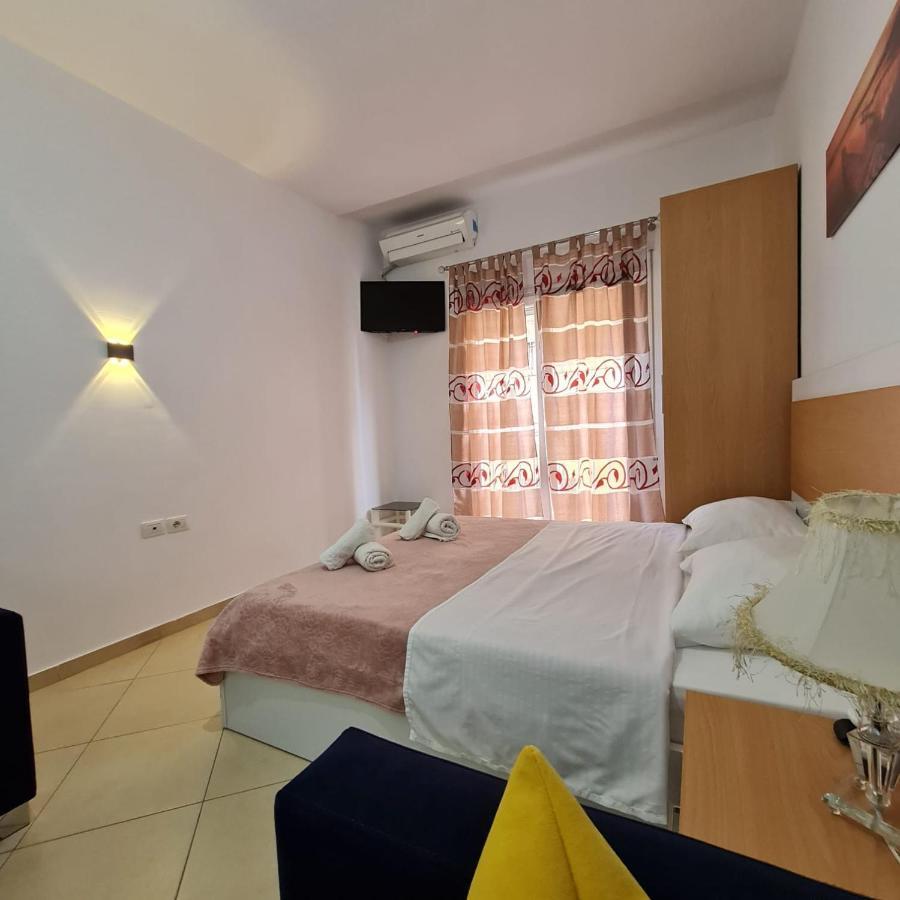 Studio By The Beach - Vlorë 外观 照片