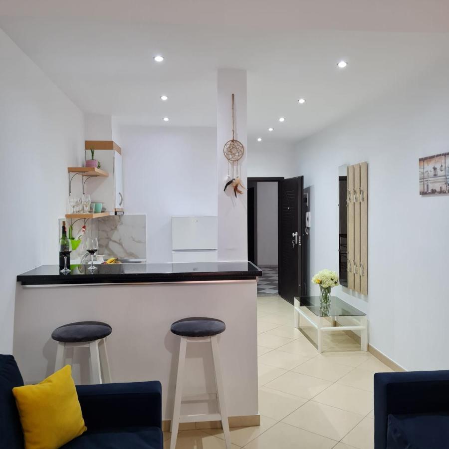 Studio By The Beach - Vlorë 外观 照片